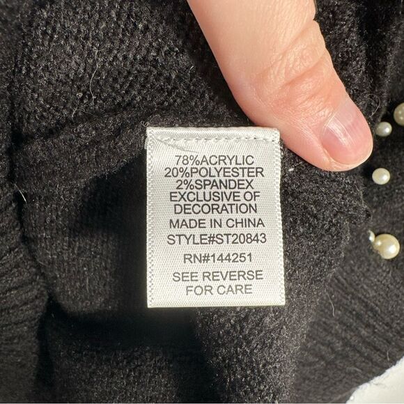 Sincerely Jules Pearl Studded Balloon Sleeve Black Pullover Sweater Size Medium - Picture 9 of 13